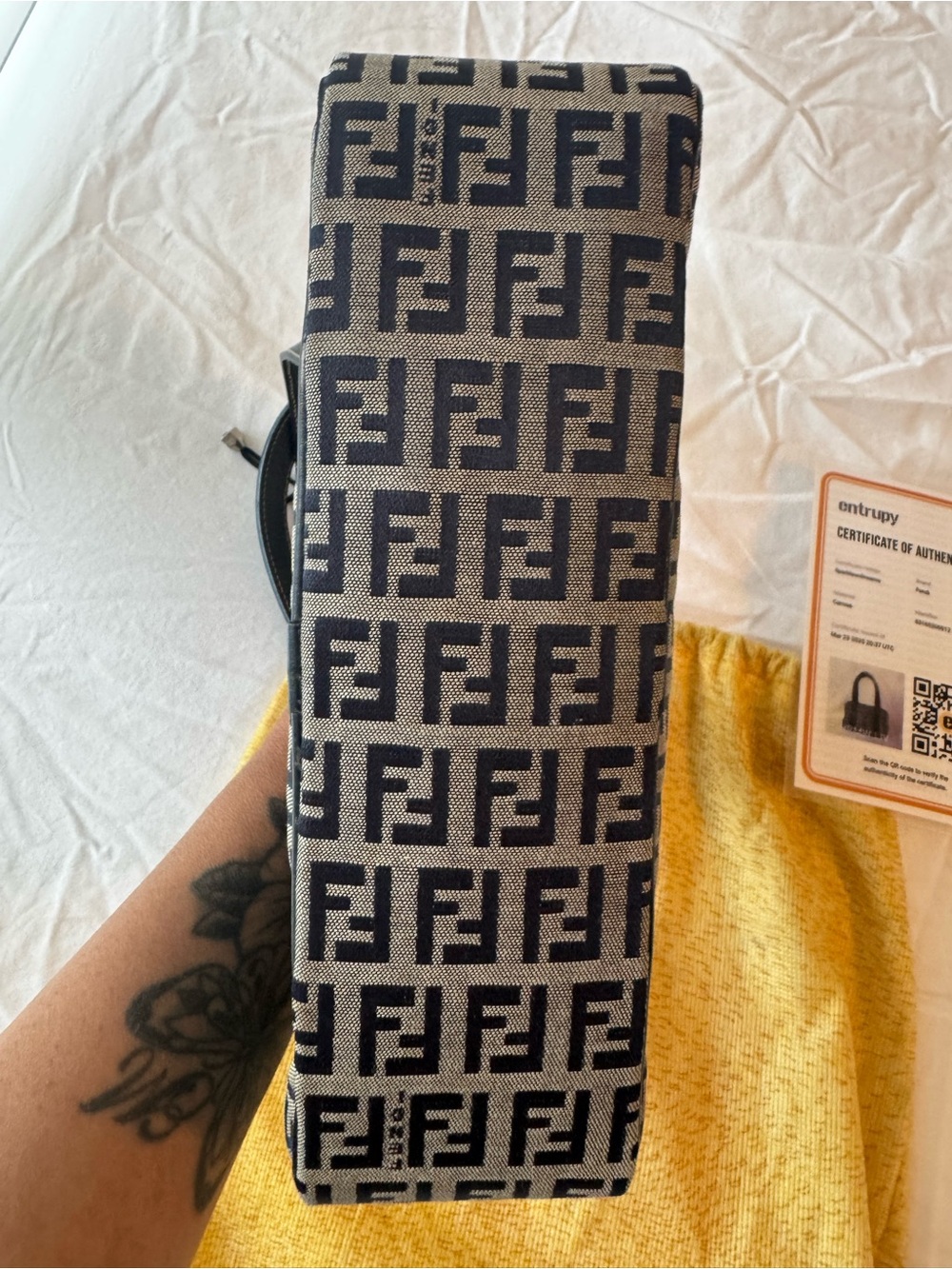 Fendi Black & Gray Zucca Shoulder Bag - Picture 4 of 14
